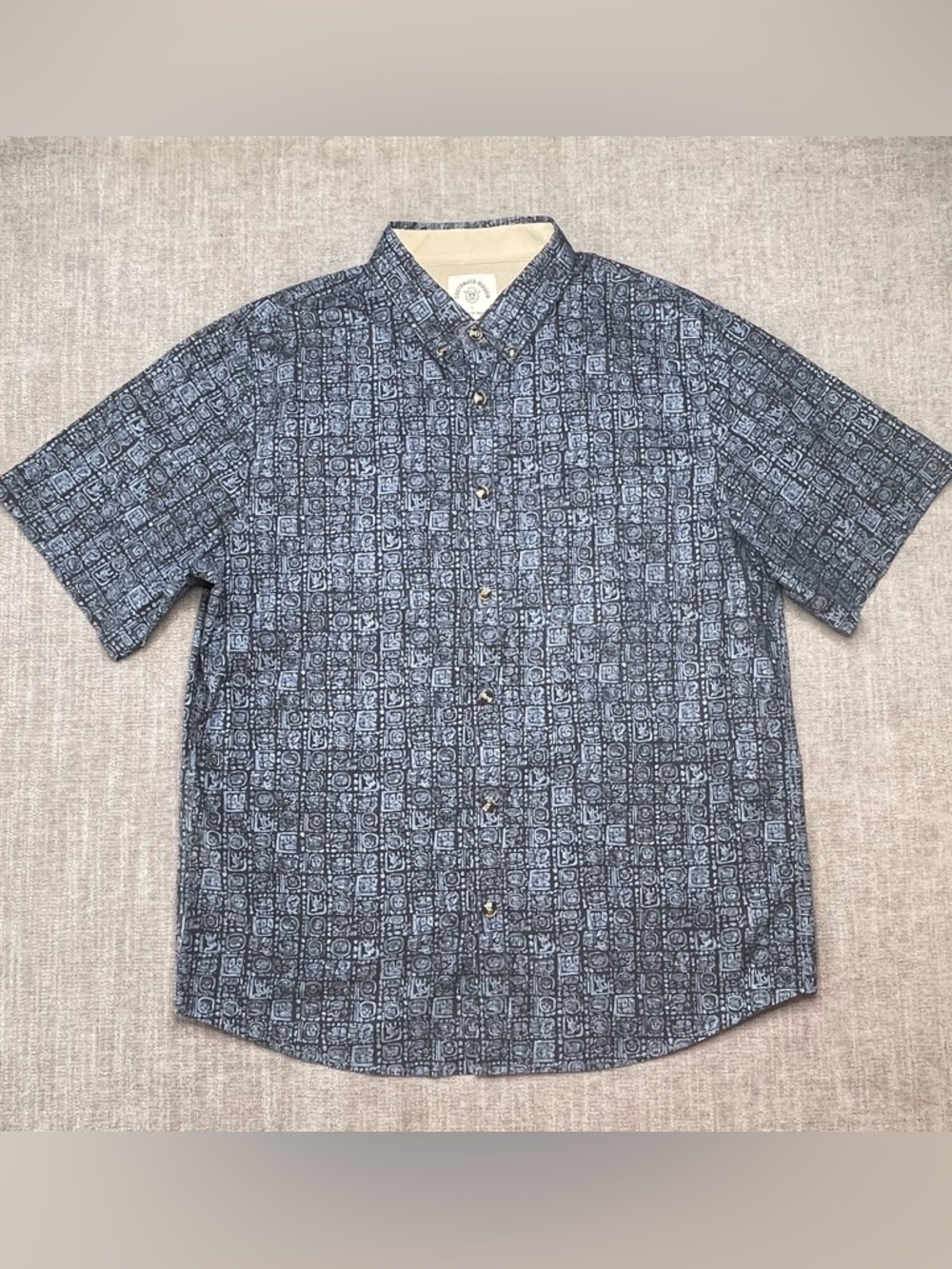 Dubinik mens bear design short sleeve size L